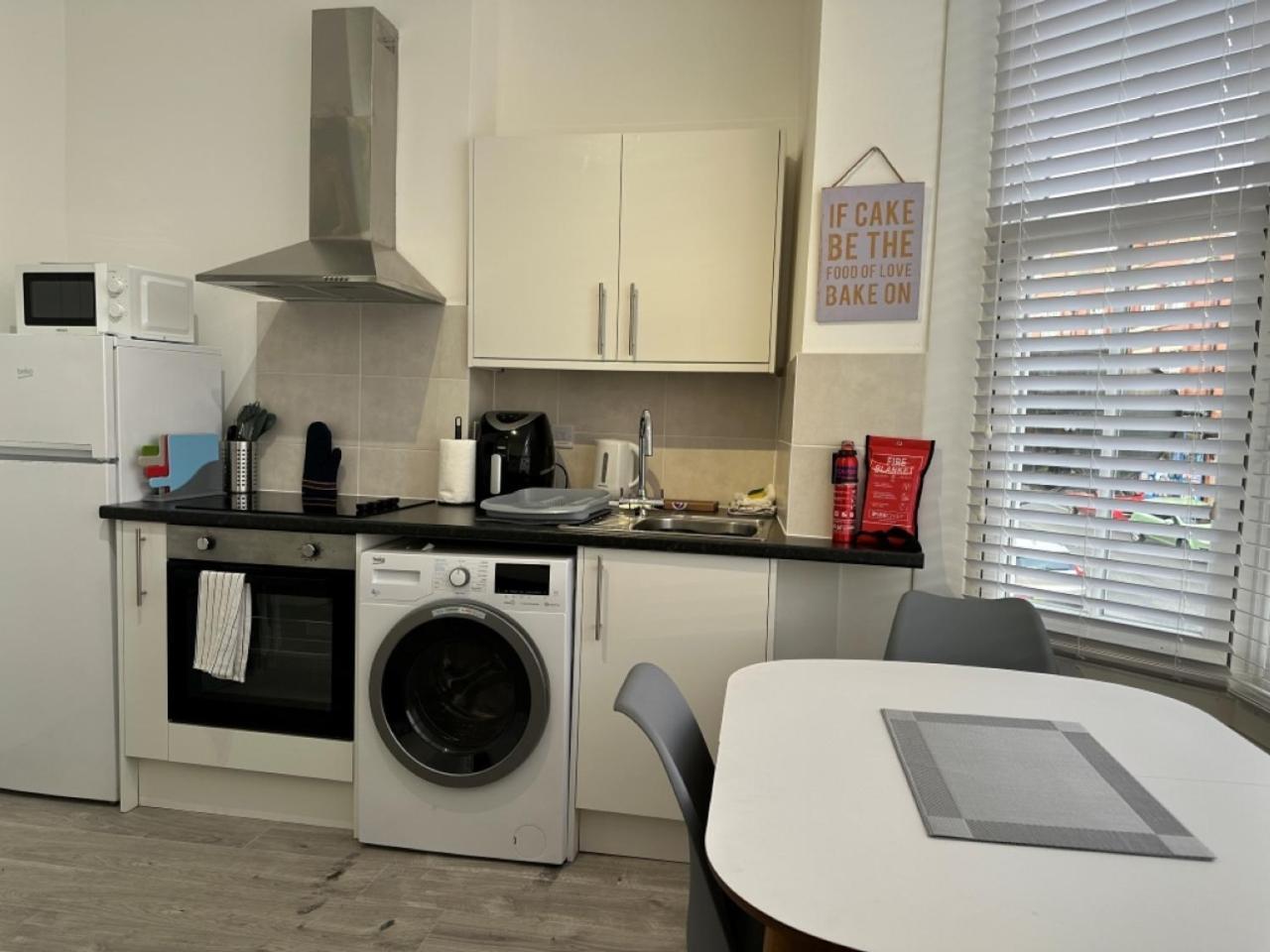 Studio Flat 2A Central Colwyn Bay Exterior foto
